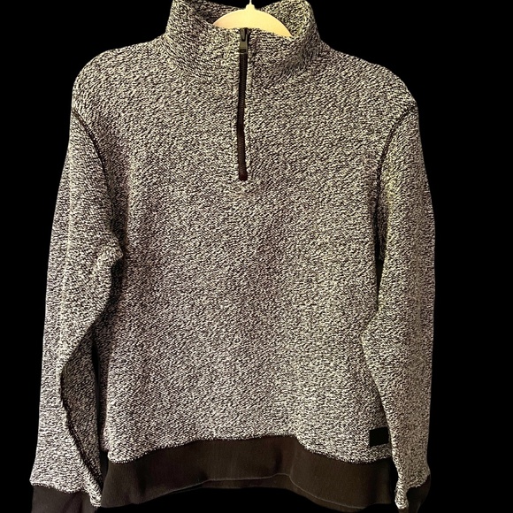 ROOTS Sweater Size L - Picture 1 of 8